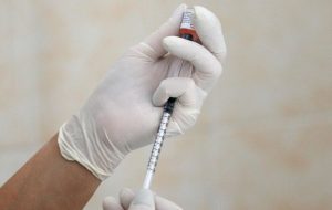 صدور مجوز آزمایش انسانی دومین واکسن ایرانی کرونا / تکنولوژی ساخت، متفاوت از واکسن اول
