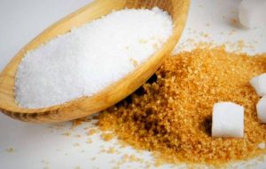 فرق اصلی شکر قهوه ای و سفید چیست ؟ فرق اصلی شکر قهوه ای و سفید چیست ؟