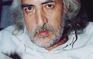 کمی درباره حسین منزوی و اشعار نابش