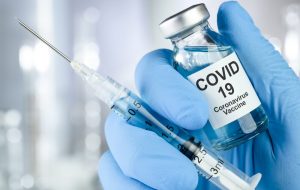 رقابت بیش از ۲۳۰ شرکت واکسن سازی در دنیا برای مهار کرونا