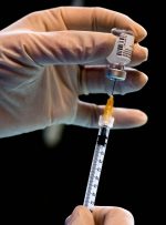 معضل کمبود سرنگ‌های ویژه تزریق واکسن فایزر در ژاپن