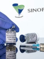 تاثیر واکسیناسیون اعضای «دو نشست» چین با واکسن «سینوفارم» در جلب اعتماد جهان