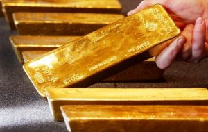 ادامه روند نزولی فلزات گرانبها / عوامل تاثیرگذار بر قیمت‌ طلا و نقره