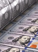 دلار در سال گذشته چقدر بالا و پایین رفت؟