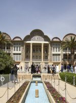 مسافران نوروز ۱۴۰۰ در باغ ارم شیراز