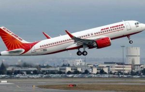 قیمت 131 میلیونی بلیت برای پرواز ممنوعه هند / پروازهای پرریسک با قیمت های نجومی