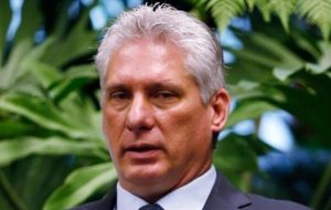 پایان حکومت شش ‌دهه‌ای کاستروها در کوبا/رهبر جدید حزب حاکم کمونیست انتخاب شد