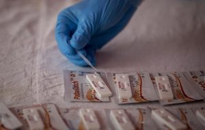 کشورهای اروپایی در انتظار تایید کیت‌های تست‌ خانگی کرونا