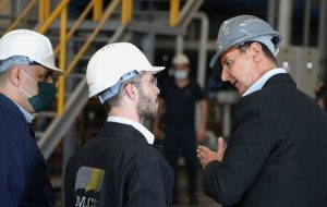 اسد: کار در شرایط جنگ، دفاع از میهن محسوب می‌شود/عکس