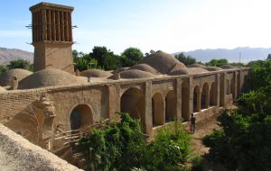 دیدنی های جیرفت؛ از شهر دقیانوس تا قلعه سموران دیدنی های جیرفت؛ از شهر دقیانوس تا قلعه سموران