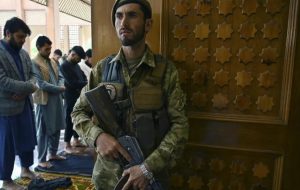 نماز جمعه خونین در کابل؛ ۱۲ نفر کشته شدند نماز جمعه خونین در کابل؛ ۱۲ نفر کشته شدند