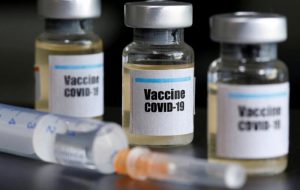 واکسیناسیون سالمندان از سر گرفته می‌شود؟/ اولین محموله میلیونی واکسن ایرانی کرونا در راه