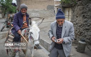 واکسیناسیون سالمندان بالای ۸۰ سال در روستای پیوه‌ژن مشهد