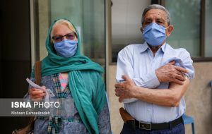 واکسیناسیون سالمندان بالای ۸۰ سال در مشهد واکسیناسیون سالمندان بالای ۸۰ سال در مشهد