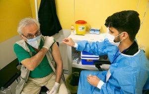 تاثیر چشم‌گیر واکسیناسیون در کاهش مرگ‌ومیر کرونایی