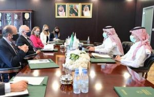 دیدار سفیر عربستان و فرستاده آمریکا به یمن درباره آتش‌بس در این کشور