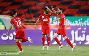 خبرآنلاین – تصاویر | پرسپولیس به تراکتور هم رحم نکرد