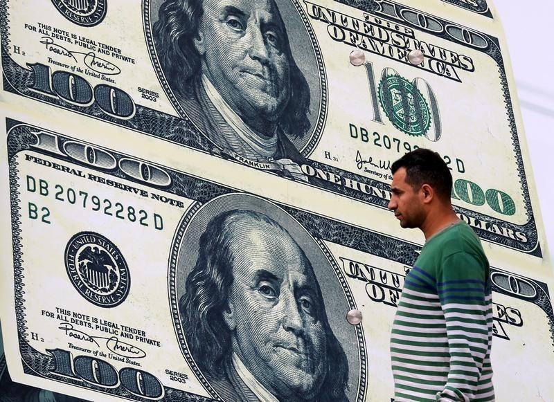 دلار در آستانه انتشار تولید ناخالص داخلی آمریکا تضعیف شد