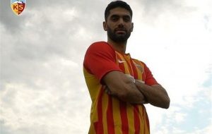 قرارداد علی کریمی و کایسری اسپور فسخ شد/عکس