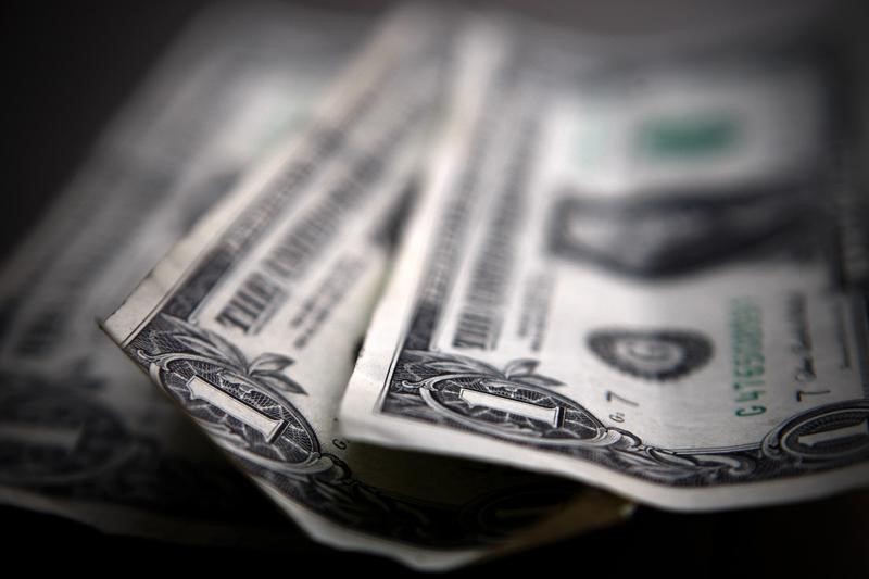 افزایش قیمت دلار به عنوان فدرال رزرو در مورد تپرین زودرس است