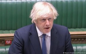 جانسون به خیانت متهم شد