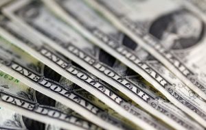 آسیا FX خاموش شد، دلار در میان نشانه های اقتصادی متفاوت آمریکا و چین توسط Investing.com ثابت ماند