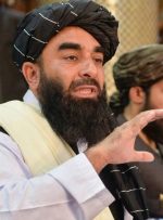 طالبان:آمریکا خروج افغان‌های متخصص را متوقف کند