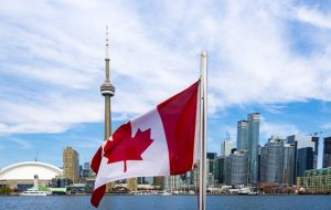 استانداردهای دسترسی کانادا و شورای کد بین المللی توافقنامه ای را برای افزایش دسترسی در ساختمان های عمومی کانادا و آمریکا امضا کردند
