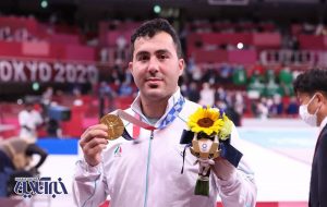 گنج‌زاده ۲۴ ساعت تحت نظر بود