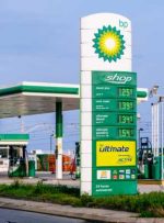 BP می گوید تقریباً یک سوم ایستگاه های سوخت انگلستان در حالت خالی کار می کند