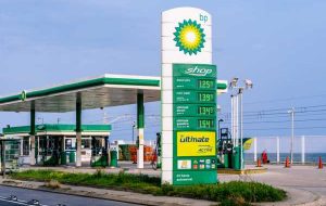 BP می گوید تقریباً یک سوم ایستگاه های سوخت انگلستان در حالت خالی کار می کند