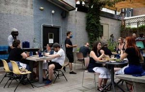 اقتصاد ایالات متحده در کتاب بژ آگوست فدرال رزرو اندکی کاهش یافت اقتصاد ایالات متحده در کتاب بژ آگوست فدرال رزرو اندکی کاهش یافت