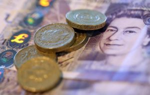 پوند انگلیس پس از داده سقوط می کند ، هنوز به محدوده متصل است.  آیا GBP/USD قبل از FOMC شکسته می شود؟