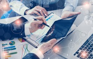 چگونه هوش مالی به ما در کسب درآمد کمک می کند؟