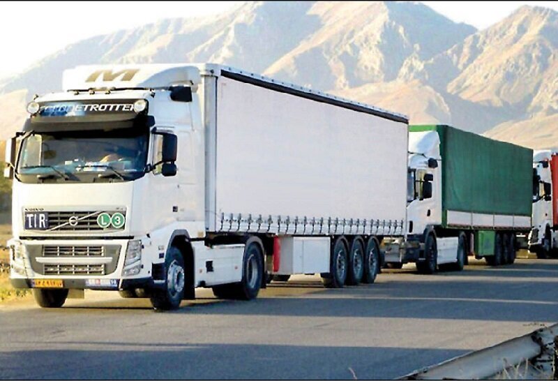 مسیر ترانزیتی امارات-ایران-ترکیه فعال شد/ ماجرای عوارض گرفتن آذری‌ها از کامیون‌های ایرانی چه بود؟