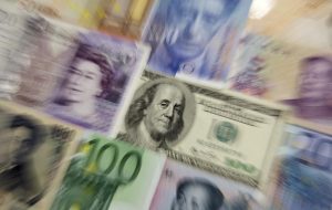 بانک مرکزی روسیه می‌گوید وجوه مشتریان در بانک‌های تحت تحریم امن است
