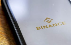 Binance.وکیل برتر ایالات متحده استعفا داد