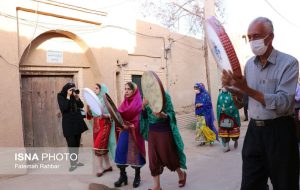 جشنواره گردشگری روستای زرتشتی‌نشین اله‌آباد زارچ