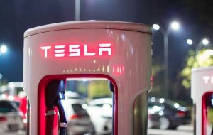 ارزش تسلا 3 برابر بیشتر از تویوتا است