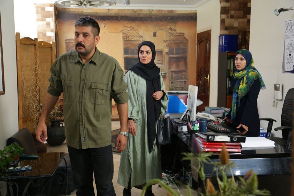 امکانات باشد، بهتر از سریالِ «بازی ماهی مرکب» را در ایران می‌سازیم