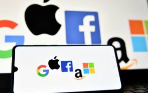 درآمدهای شگفت‌انگیز غول‌های فناوری/ اپل در هر دقیقه ۲۲ میلیارد تومان درآمد دارد