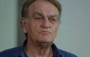 عیادت معاون سیما از فتحعلی اویسی در بیمارستان