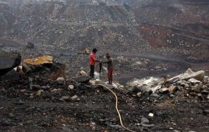 نخست وزیر دهلی از بحران برق به دلیل کمبود زغال سنگ هشدار داد نخست وزیر دهلی از بحران برق به دلیل کمبود زغال سنگ هشدار داد