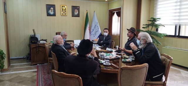 هنرمندان می‌توانند تجمع در استان‌های پرمسافر را کم کنند