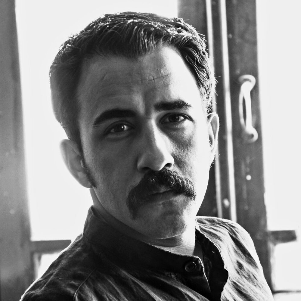 کاری که شاملو با حافظ کرد به شوخی شبیه است 