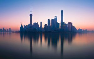 بانک چین ماشینی را که ارز خارجی را به یوان دیجیتال تبدیل می‌کند نشان می‌دهد: گزارش