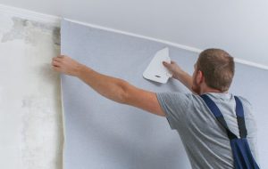 چگونه کاغذ دیواری را نصب کنیم؟ آموزش مرحله به مرحله