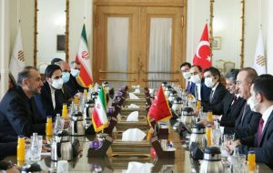 چاوش‌اوغو در دیدار امیرعبداللهیان: مخالف تحریم‌های ایرانیم/ شرکت‌های ترکیه را به ایران دعوت می‌کنیم