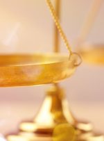 کلیمن علیه رایت: انتقال محاکمه از شاکیان به دفاع