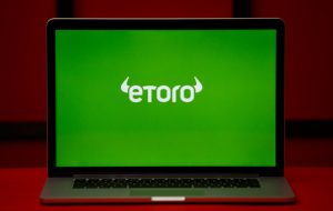 Etoro خدمات Cardano و Tron را در ایالات متحده به دلیل نگرانی های نظارتی محدود می کند – اخبار بیت کوین